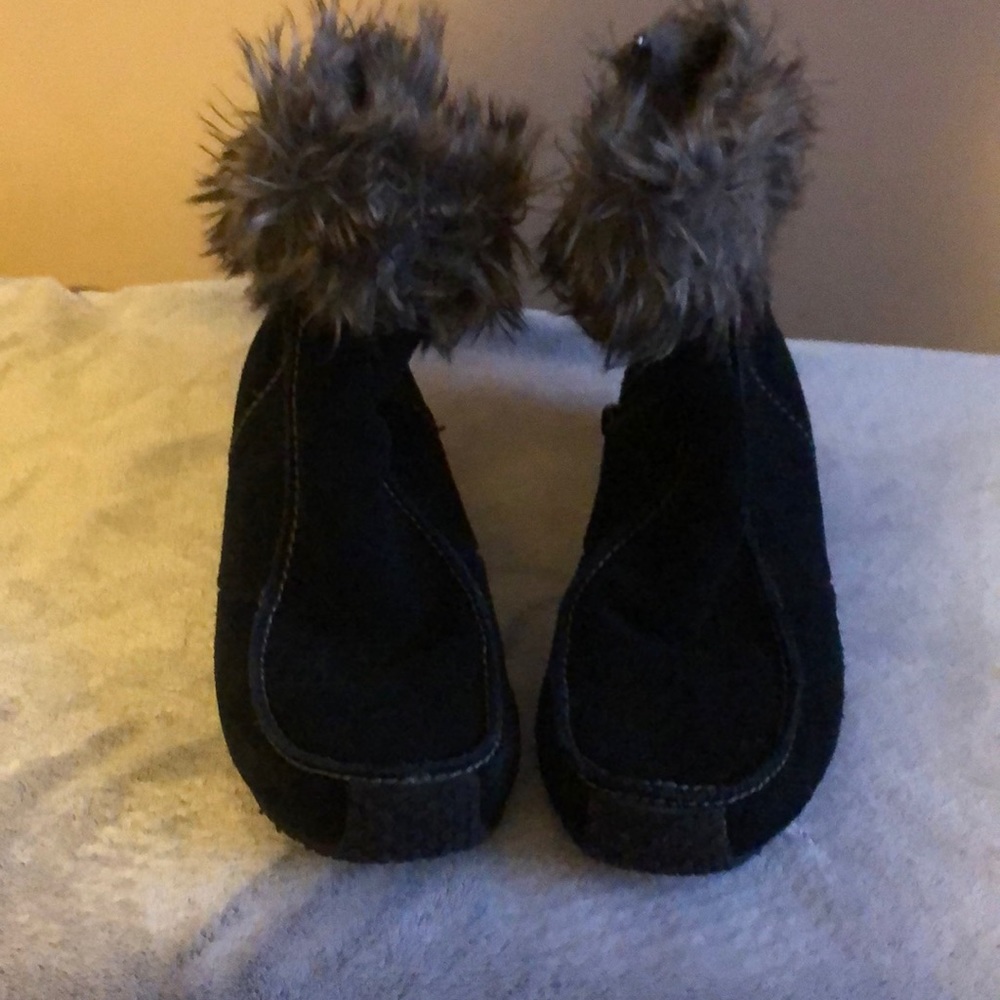 Black suede boots 🥾